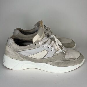 Fear of god essentials lace up casual shoes sneakers men size 42 US 9 beige